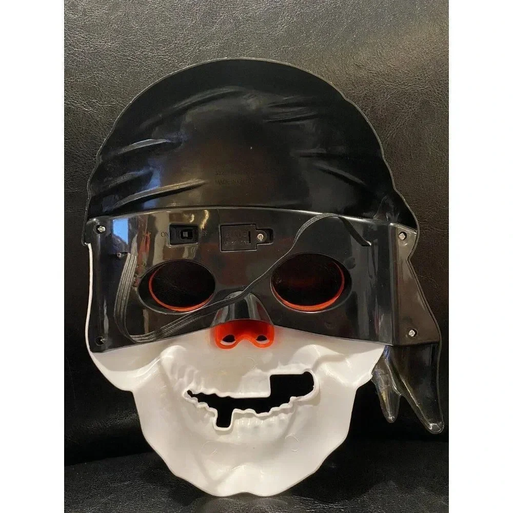Halloween Kid Size Skeleton Pirate Light Up Hard Plastic Mask